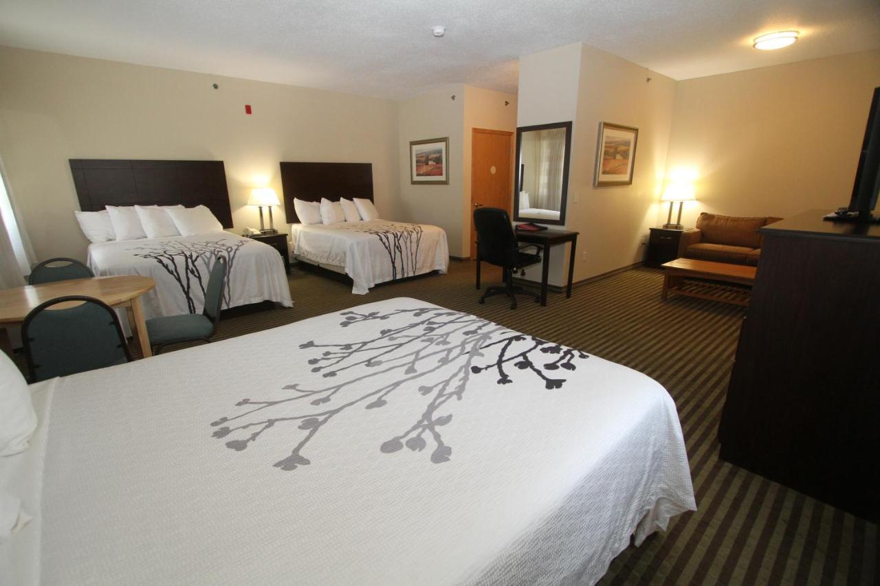 Bowman Inn And Suites Экстерьер фото